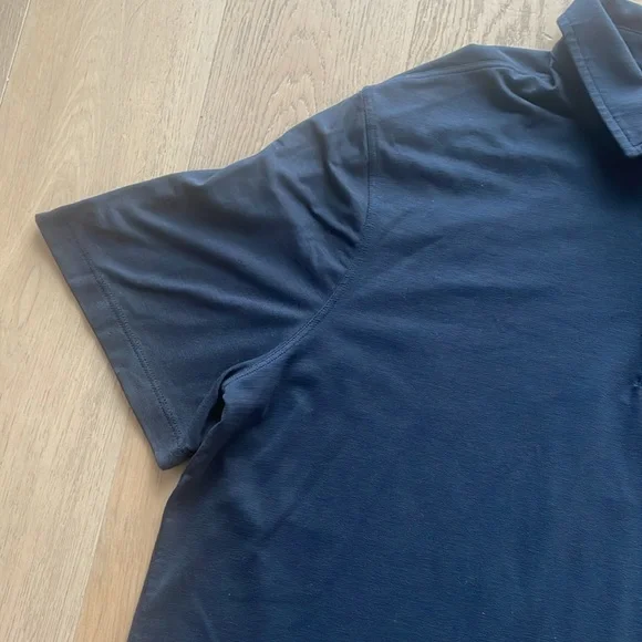 Lululemon T- Shirt - Picture 3 of 7